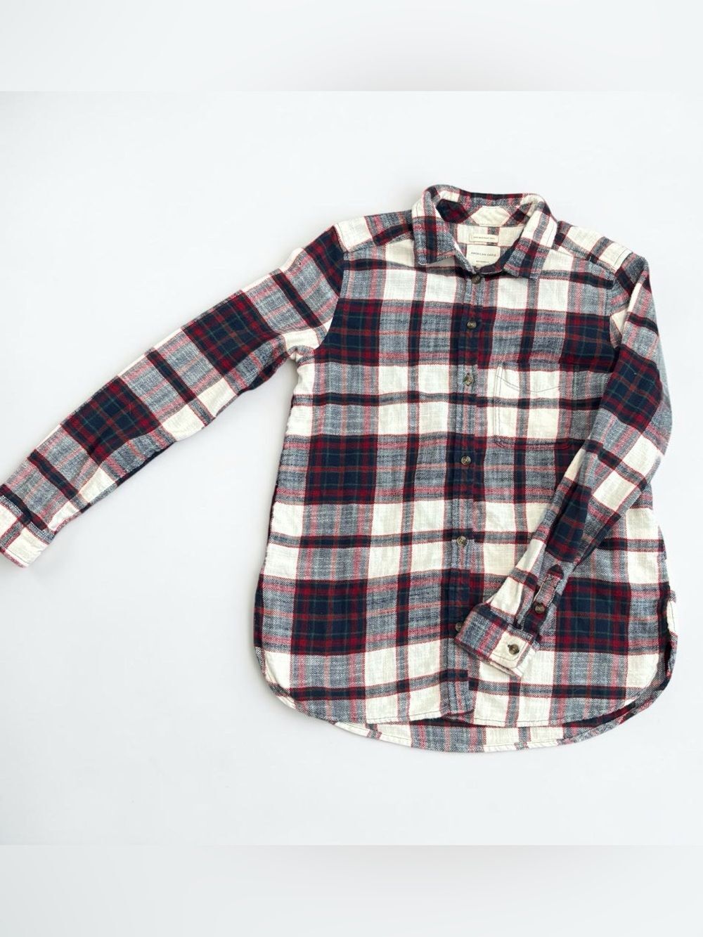 American Eagle Boyfriend Fit Flannel Shirt Womens Small Red Blue Plaid